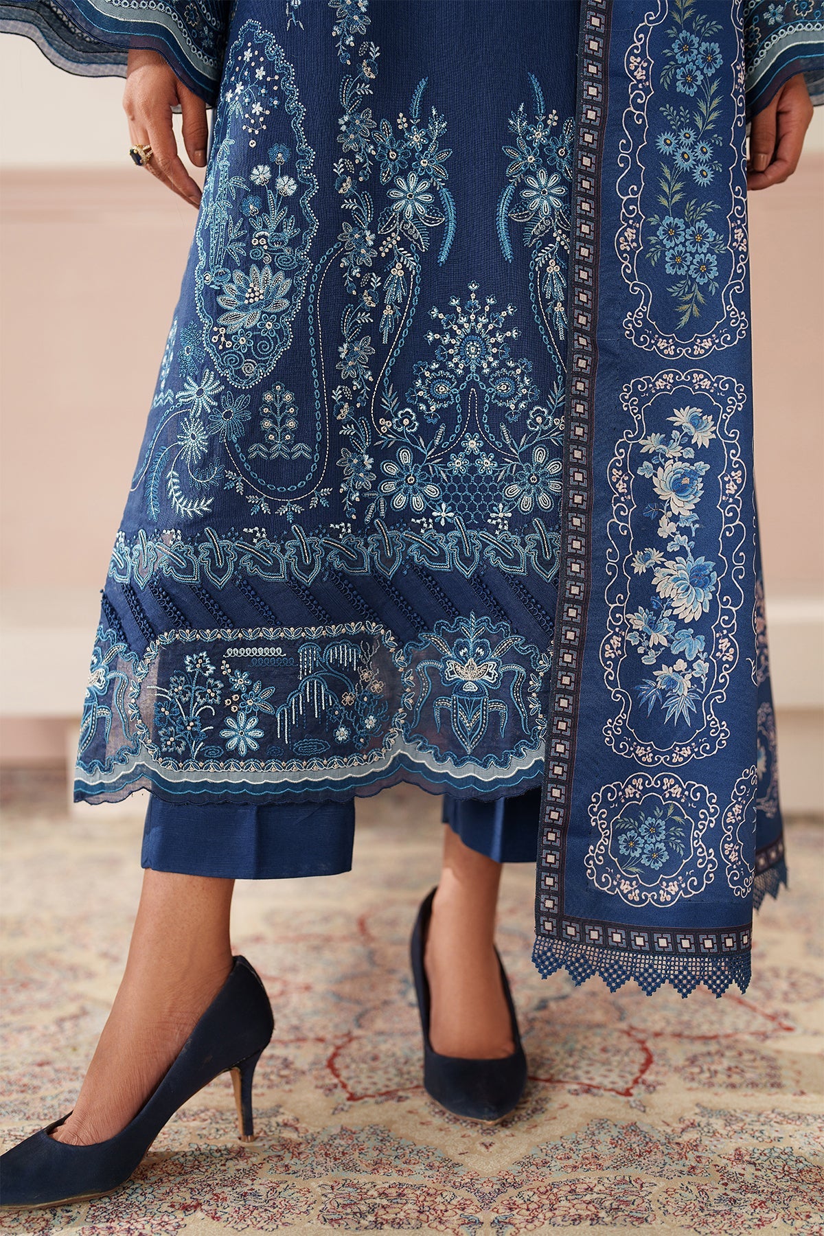 EMBROIDERED KHADDAR UF-4352
