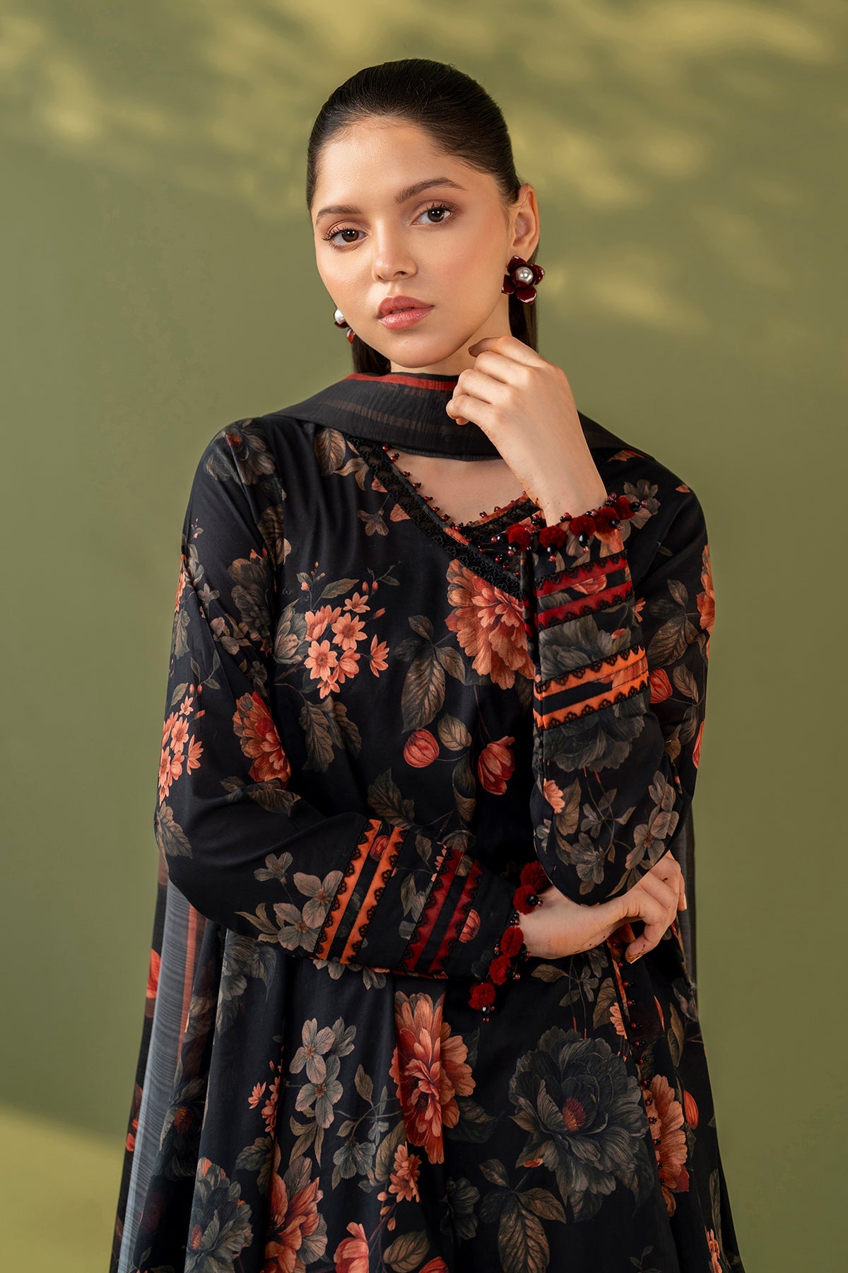 EMBROIDERED LAWN SF-4172