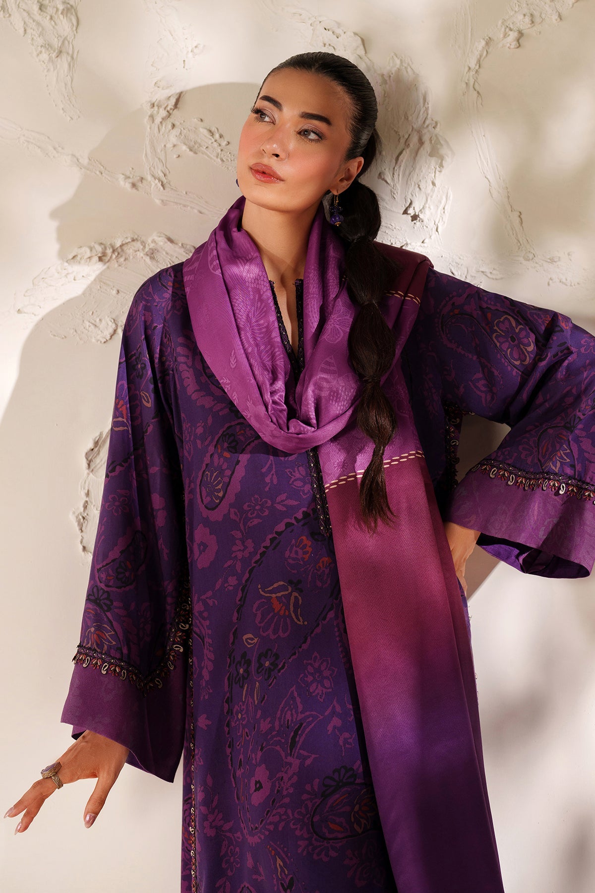 EMBROIDERED VISCOSE SILK UF-4291