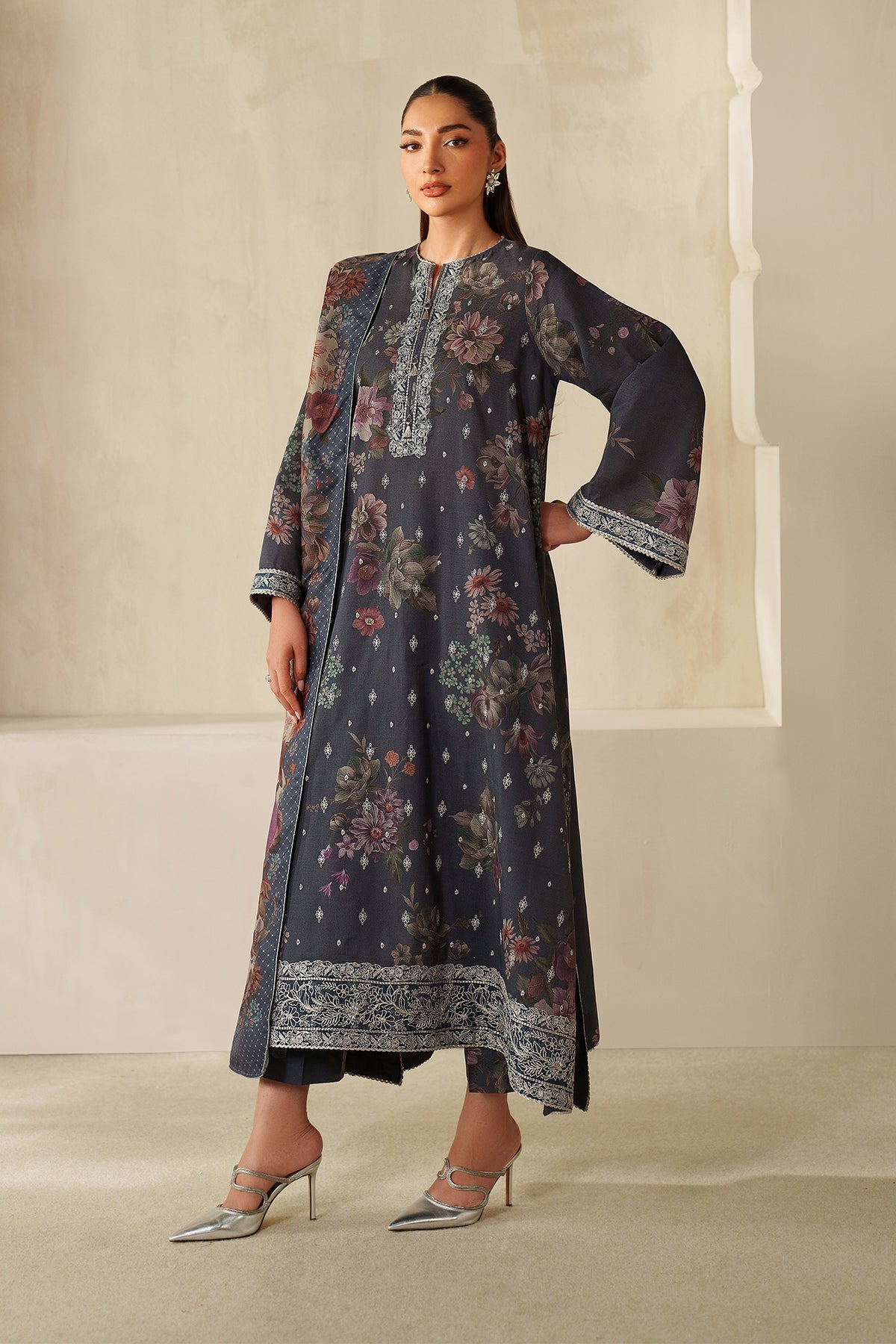 EMBROIDERED KHADDAR UF-4334