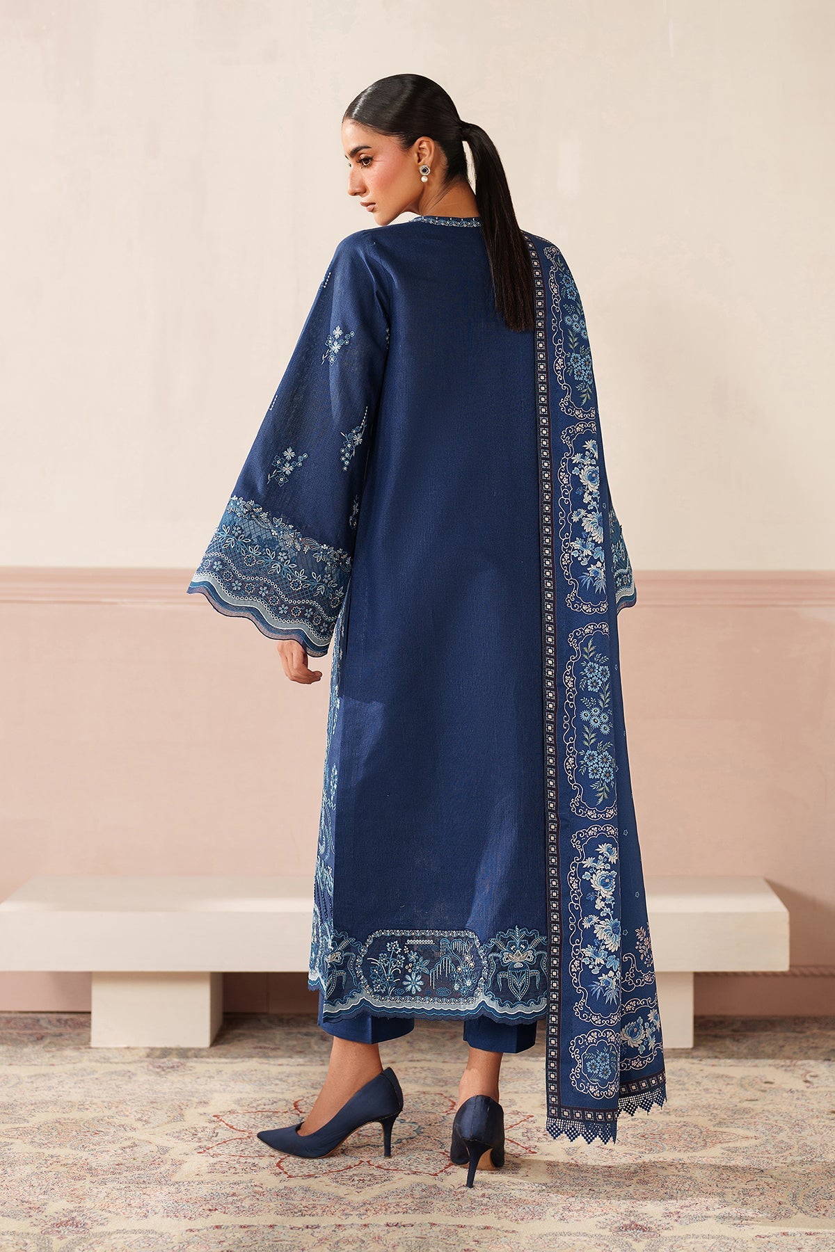 EMBROIDERED KHADDAR SF-4352