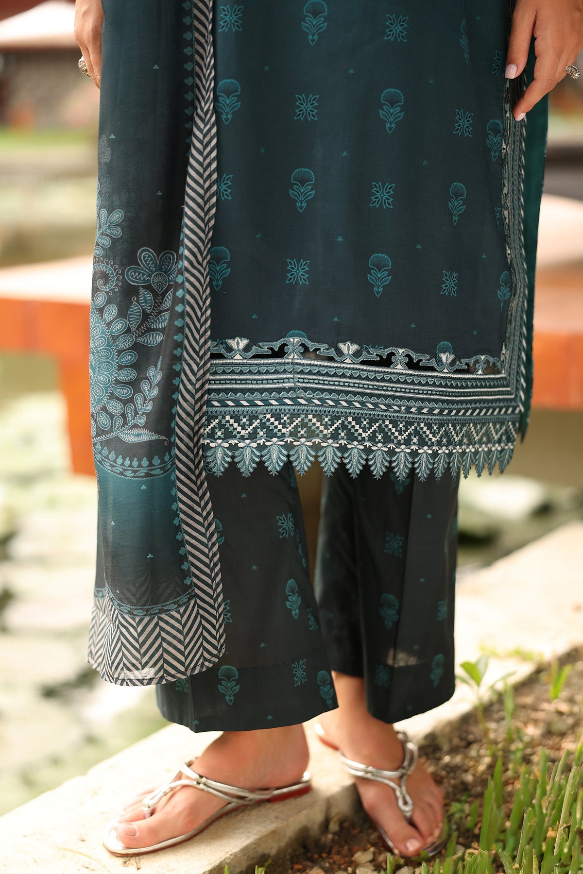 EMBROIDERED PRINTED LAWN SF-4259