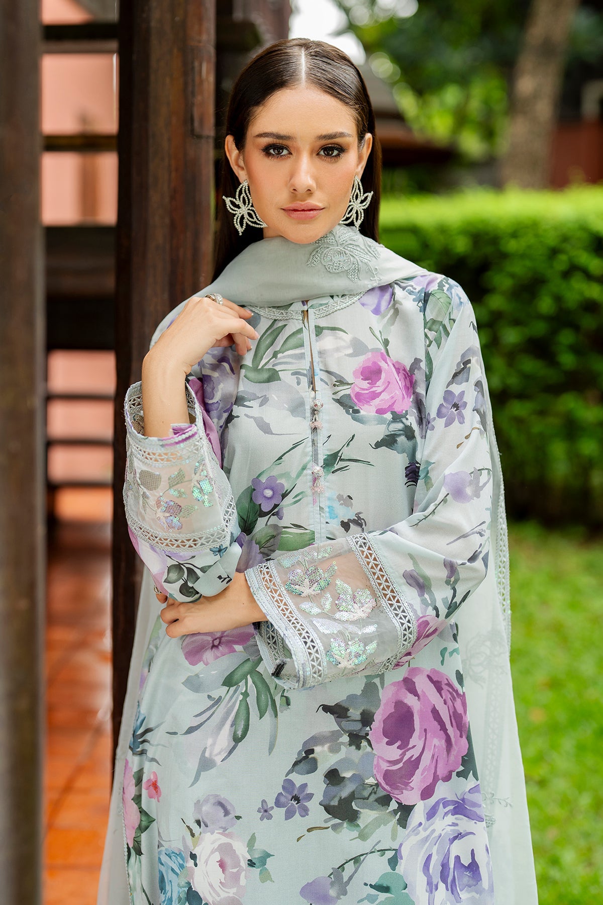 EMBROIDERED LAWN UF-4268