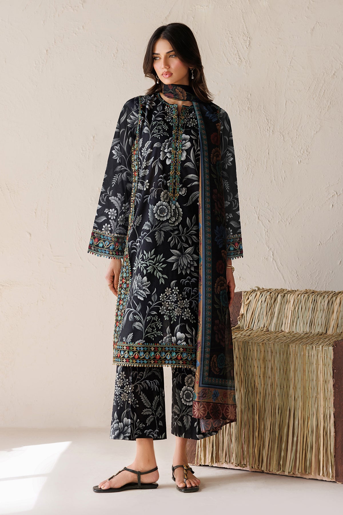EMBROIDERED LAWN SF-4516