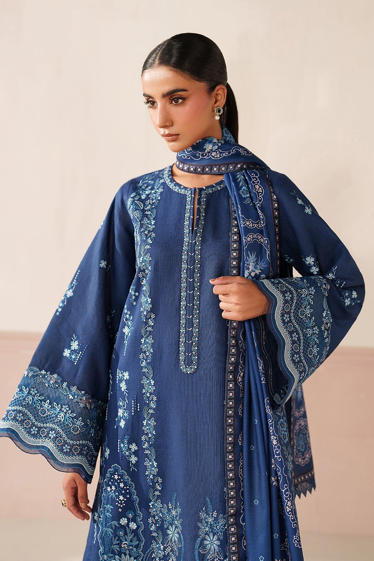 EMBROIDERED KHADDAR UF-4352