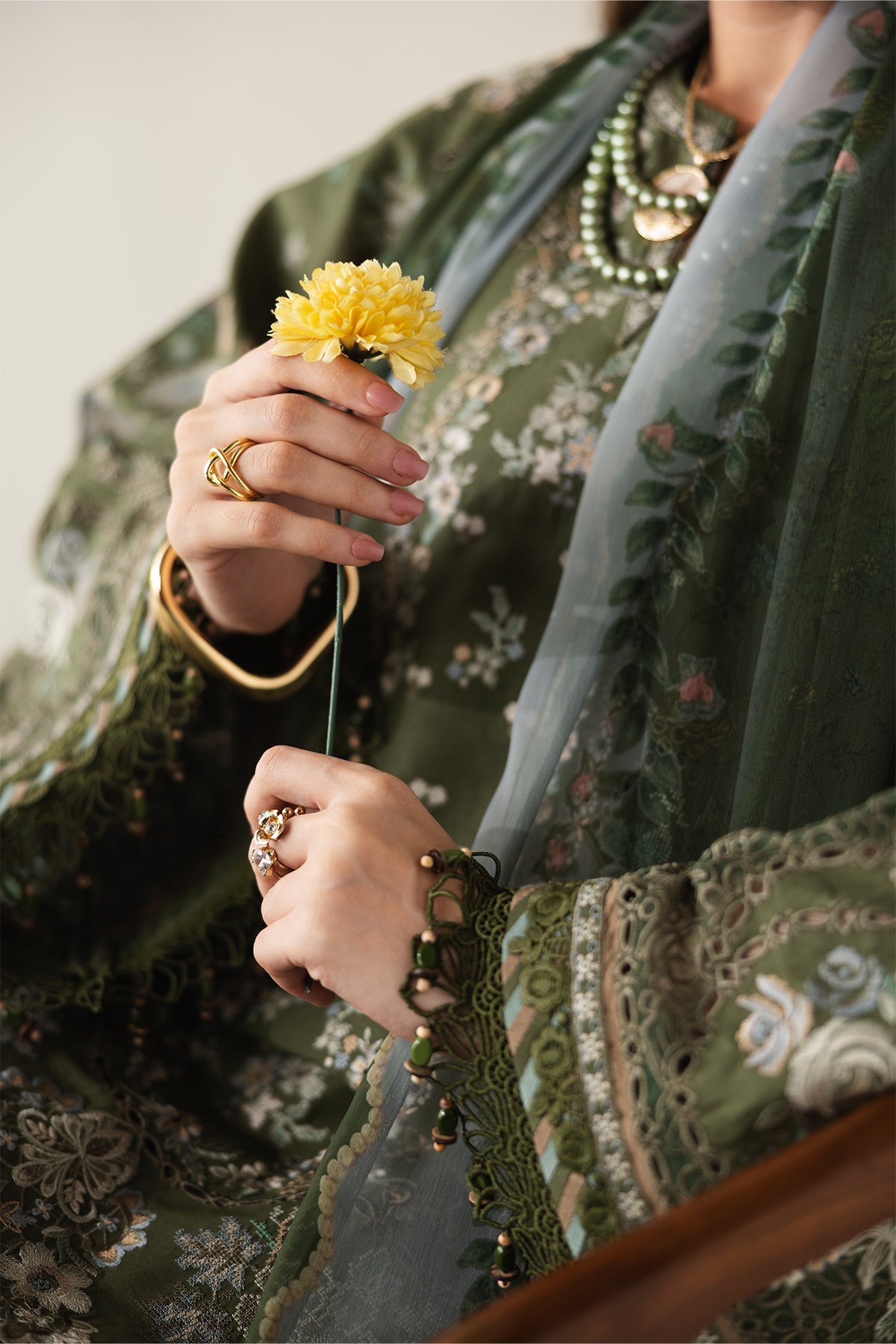 EMBROIDERED LAWN SF-4431
