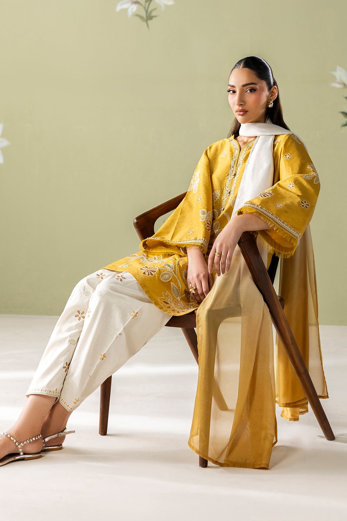 EMBROIDERED LAWN UF-4419