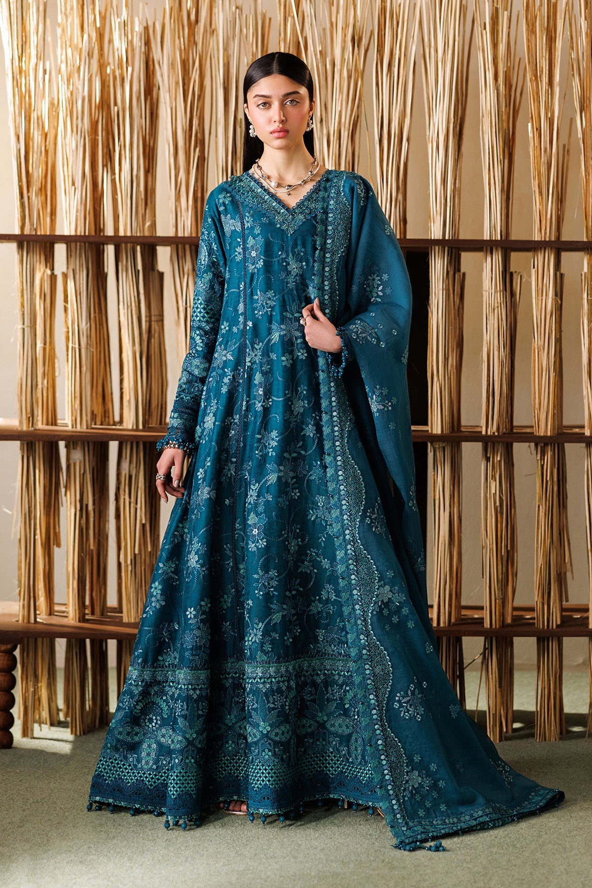EMBROIDERED LAWN EL26-D04 STITCHED
