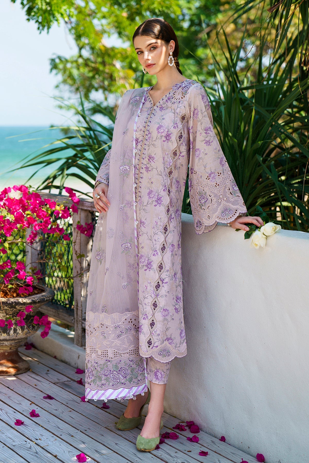 EMBROIDERED PRINTED LAWN UF-566