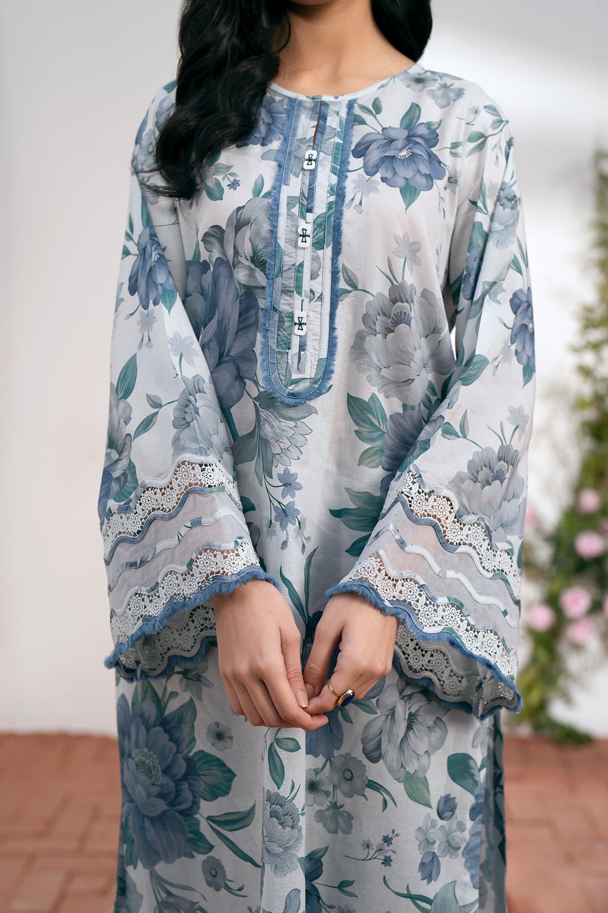DIGITAL PRINTED LAWN UF-541 DIGITAL PRINTED LAWN UF-541