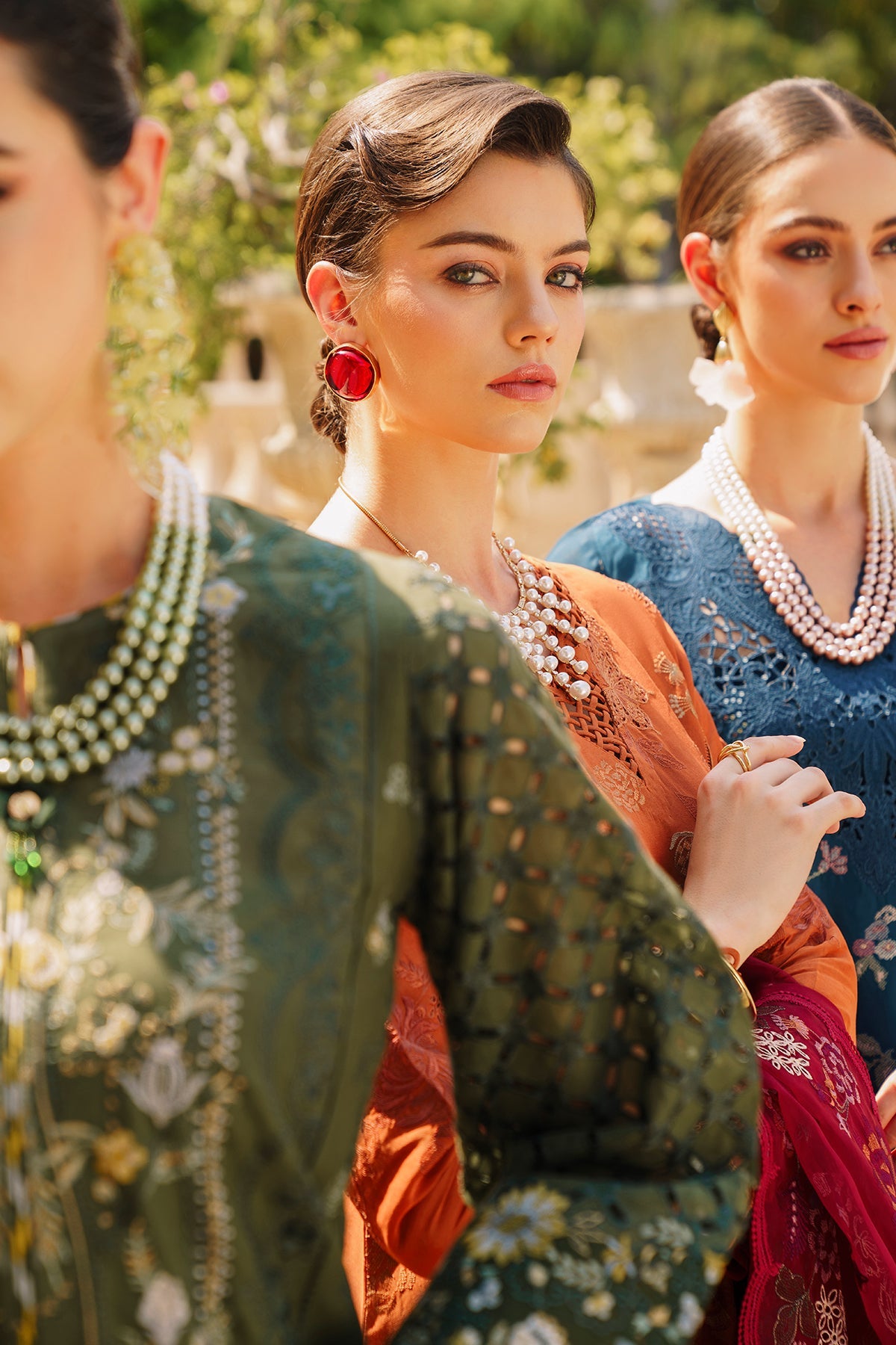 EMBROIDERED SWISS LAWN  SL12-D08